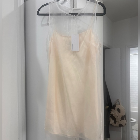 NWT Reformation Vina Dress in White, Size 4 - Picture 4 of 4